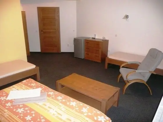 Classic Tek Büyük Yataklı Oda