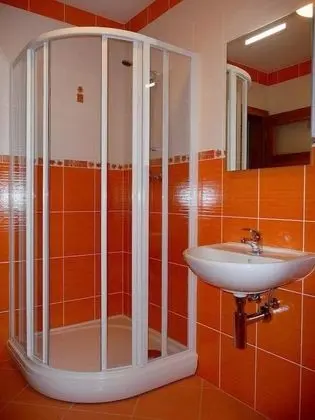 Classic Tek Büyük Yataklı Oda