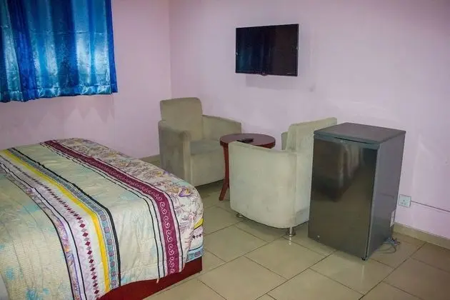 Folade Suite