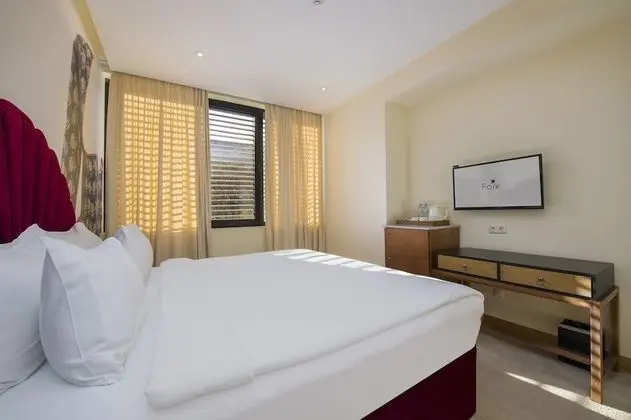 Deluxe Tek Büyük veya İki Ayrı Yataklı Oda