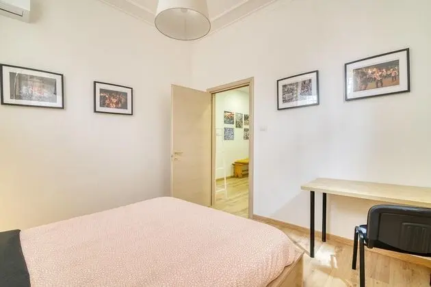 Standard Apart Daire, Birden Çok Yatak (Folklore House in Historical Catania)