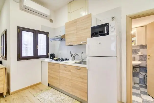 Standard Apart Daire, Birden Çok Yatak (Folklore House in Historical Catania)