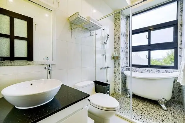 Romantic Tek Büyük Yataklı Oda, 1 Büyük (Queen) Boy Yatak, Engellilere Uygun, Dağ Manzaralı