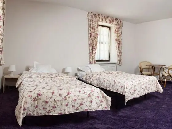 Tek Büyük veya İki Ayrı Yataklı Oda