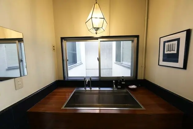 Üç Kişilik Oda, Ortak Banyo (Japanese Style)