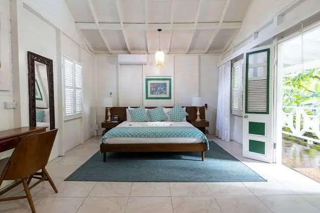 One Bedroom Cottage w/ AC