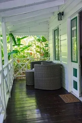 One Bedroom Cottage w/ AC