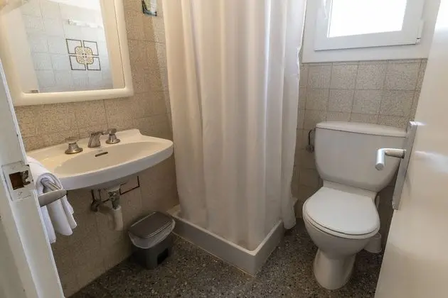 Tek Büyük veya İki Ayrı Yataklı Oda, Balkon