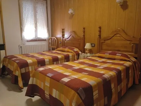 Dört Kişilik Oda (Two rooms connected)