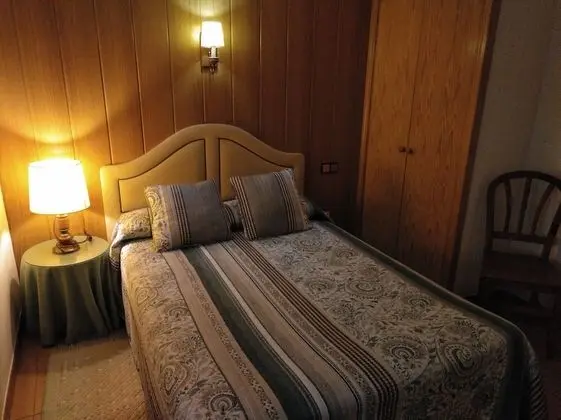 Tek Büyük Yataklı Oda