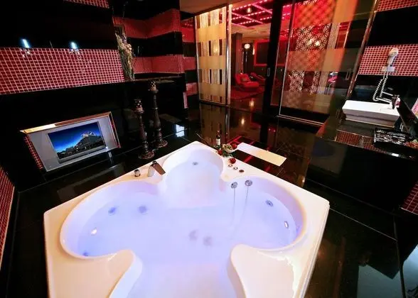 Deluxe Tek Büyük Yataklı Oda, Sigara İçilmez (Check in at 18:00)