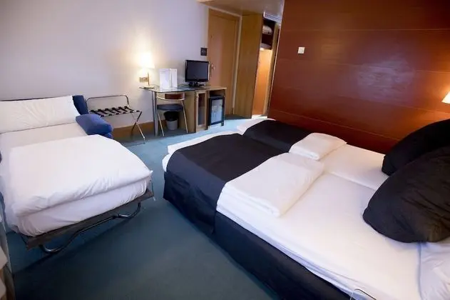 Üç Kişilik Oda (2 adults and 1 child)