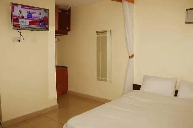 Tek Büyük Yataklı Oda, Sigara İçilmez