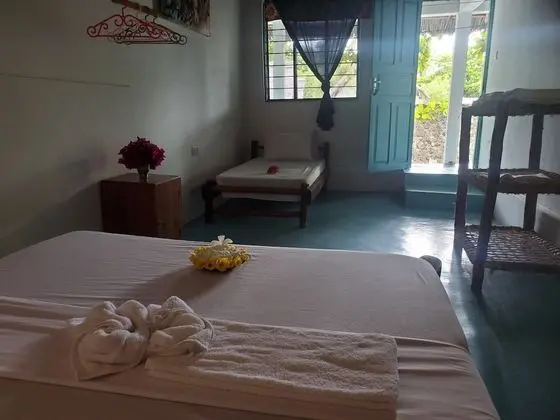 Traditional Tek Büyük Yataklı Oda