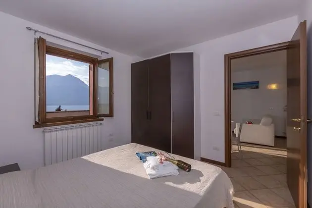 Family Apart Daire, 1 Çift Kişilik Yatak ve Çekyat, Dağ Yamacı (Fontana Del Lago Apt. 10)