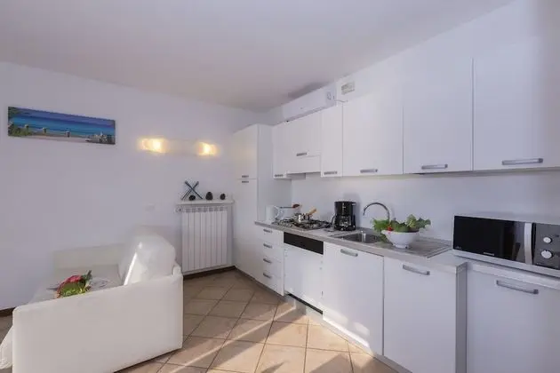 Family Apart Daire, 1 Çift Kişilik Yatak ve Çekyat, Dağ Yamacı (Fontana Del Lago Apt. 10)