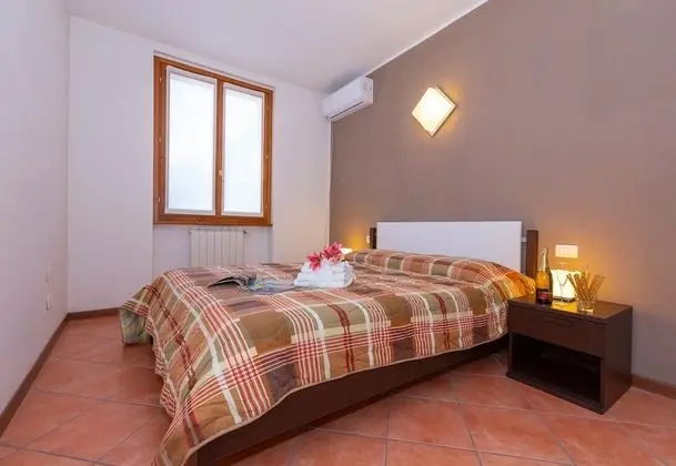 Family Apart Daire, 1 Çift Kişilik Yatak ve Çekyat (Fontana Del Lago Apt. 11)