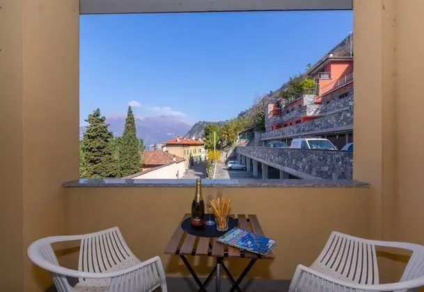 Family Apart Daire, 1 Çift Kişilik Yatak ve Çekyat (Fontana Del Lago Apt. 11)