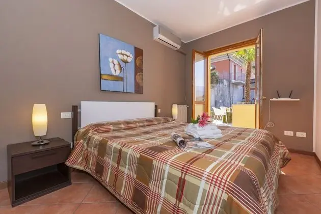 Family Apart Daire, 1 Çift Kişilik Yatak ve Çekyat (Fontana Del Lago Apt. 12)