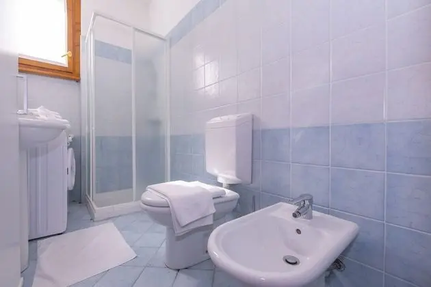 Family Apart Daire, 1 Çift Kişilik Yatak ve Çekyat (Fontana Del Lago Apt. 12)