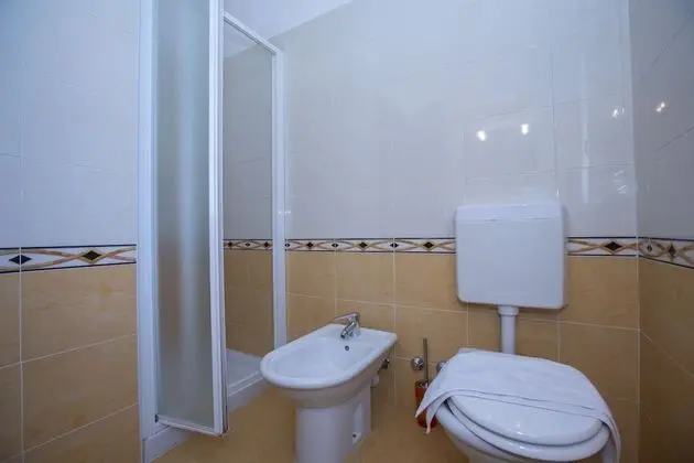 Family Apart Daire, Birden Çok Yatak (Fontana Del Lago Apt. 5)