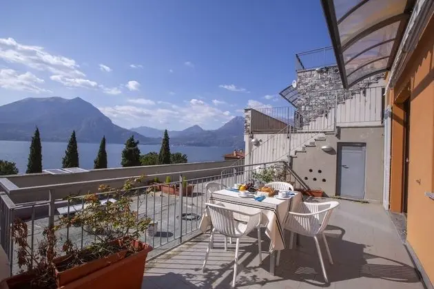 Family Apart Daire, 1 Çift Kişilik Yatak ve Çekyat, Dağ Yamacı (Fontana Del Lago Apt. 7)