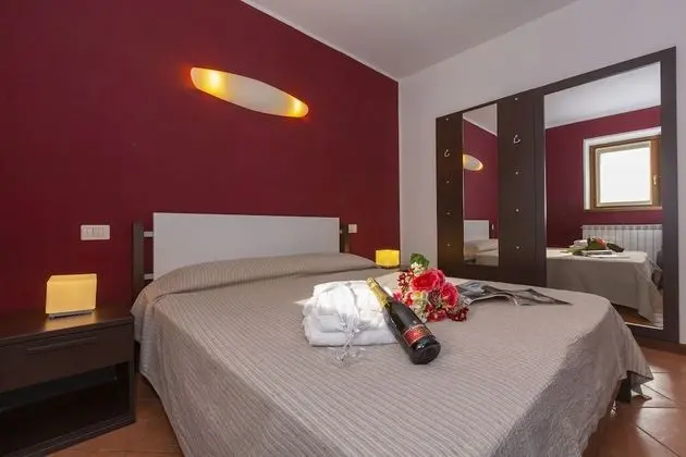 Family Apart Daire, 1 Çift Kişilik Yatak ve Çekyat, Dağ Yamacı (Fontana Del Lago Apt. 9)