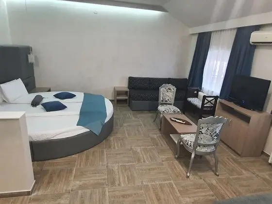 Basic Üç Kişilik Oda