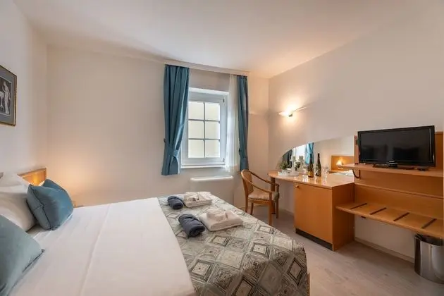 Standard Oda, 1 En Büyük (King) Boy Yatak