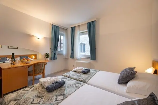 Standard Oda, 2 Tek Kişilik Yatak