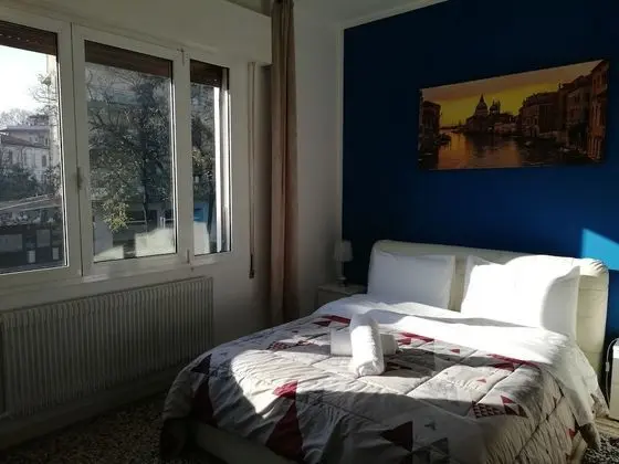 Royal Tek Büyük Yataklı Oda, 1 En Büyük (King) Boy Yatak, Ortak Banyo