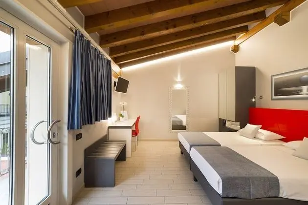 Standard Tek Büyük Yataklı Oda, 2 Tek Kişilik Yatak, Ek Bina