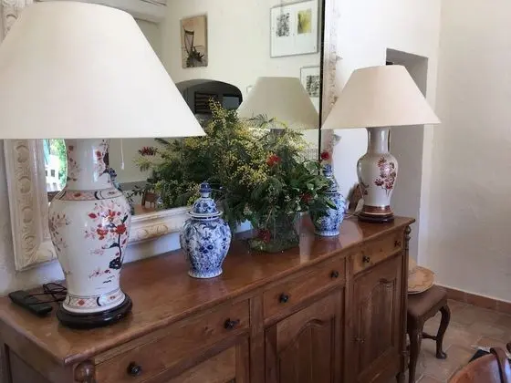 Superior Tek Büyük Yataklı Oda, Özel Banyo, Havuz Manzaralı