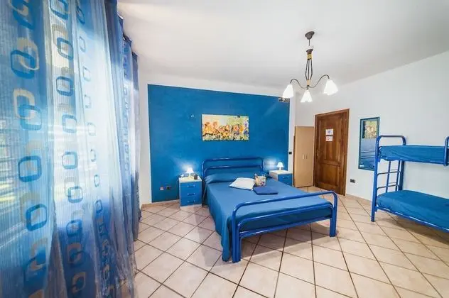 Standard Dört Kişilik Oda, Banyolu/Duşlu, Bahçe Manzaralı