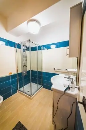 Standard Dört Kişilik Oda, Banyolu/Duşlu, Bahçe Manzaralı