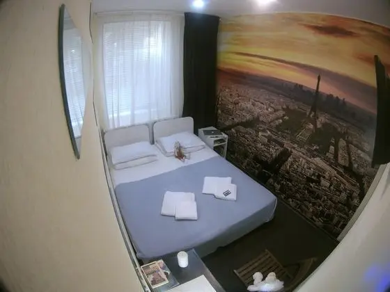 Standard Tek Büyük Yataklı Oda