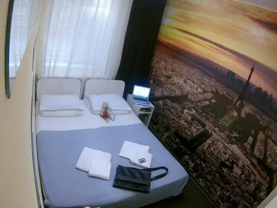 Standard Tek Büyük Yataklı Oda