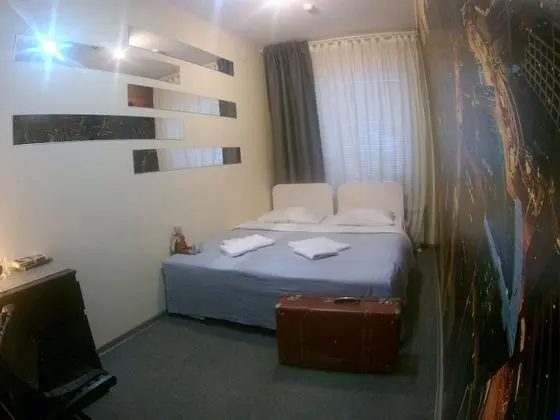 Standard Tek Büyük Yataklı Oda