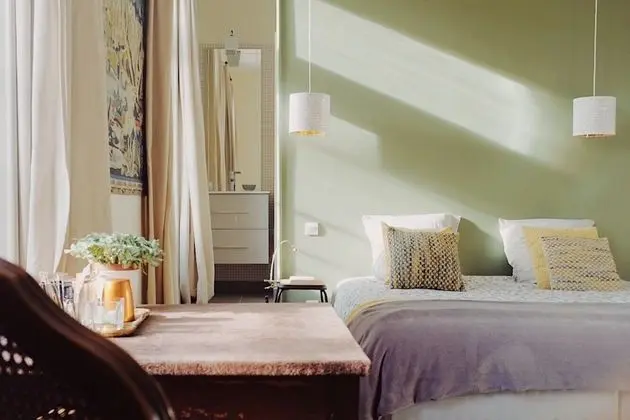 Comfort Tek Büyük Yataklı Oda