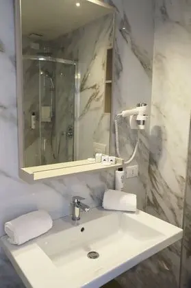 Tek Büyük Yataklı Oda, Balkon