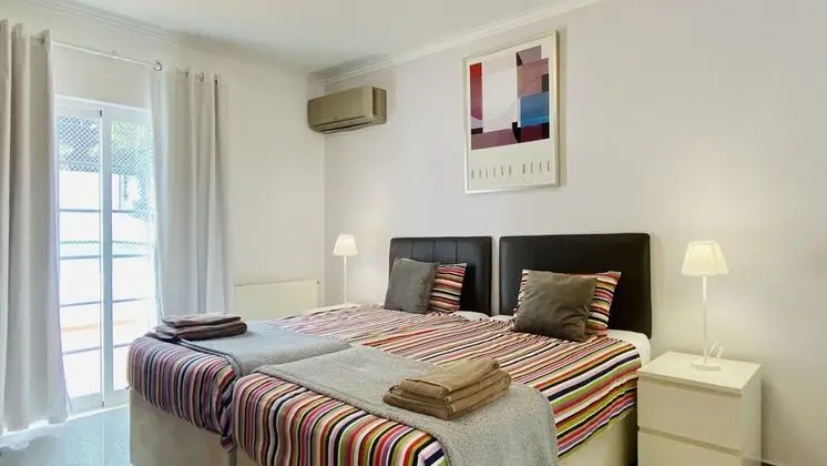 Villa, 6 Yatak Odası, Kişiye Özel Havuzlu, Havuz Manzaralı