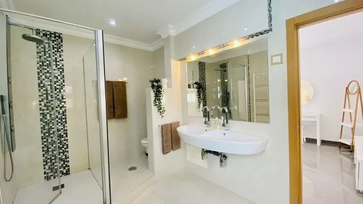 Villa, 6 Yatak Odası, Kişiye Özel Havuzlu, Havuz Manzaralı