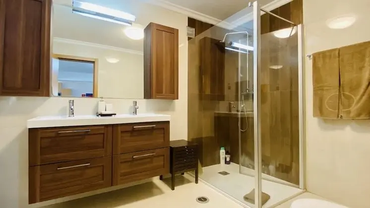 Villa, 6 Yatak Odası, Kişiye Özel Havuzlu, Havuz Manzaralı