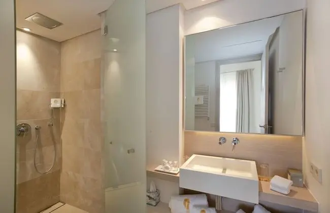 Deluxe Tek Büyük Yataklı Oda, Teras