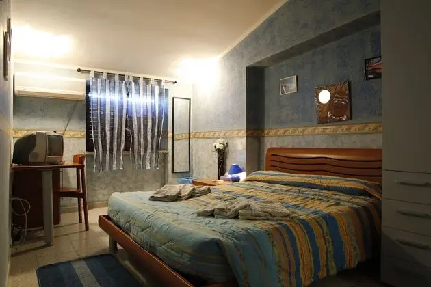 Classic Büyük Yataklı Tek Kişilik Oda