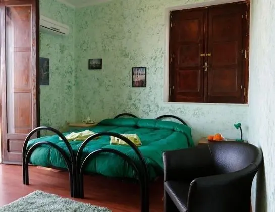 Tek Büyük Yataklı Oda