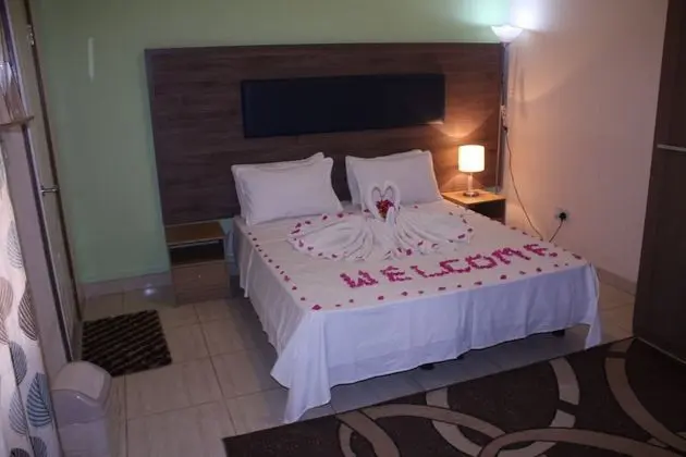 Deluxe Tek Büyük Yataklı Oda, Bahçe Manzaralı