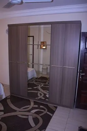 Deluxe Tek Büyük Yataklı Oda, Bahçe Manzaralı