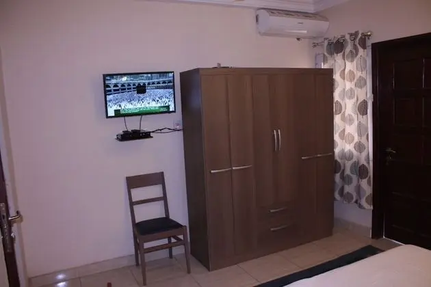 Standard Tek Büyük veya İki Ayrı Yataklı Oda, Bahçe Manzaralı