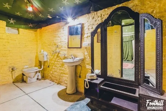 Deluxe Çadır, 1 Çift Kişilik Yatak, Balkon, Dağ Manzaralı